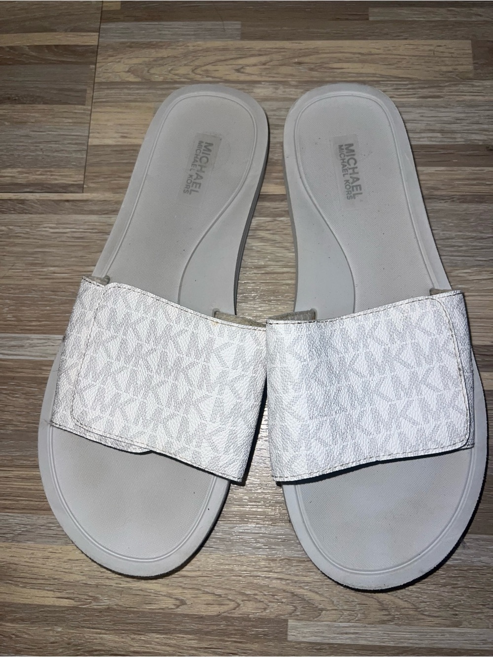 Michael Kors White/Light Beige Logo Slide Sandals
